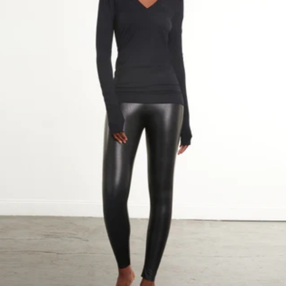 Commando Control Faux Leather Legging